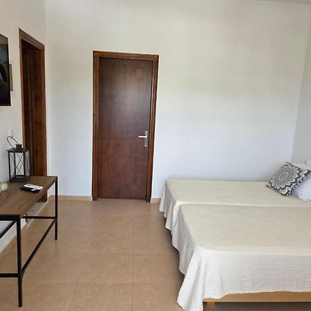 Corafili Holiday Suites キオタリ エクステリア 写真