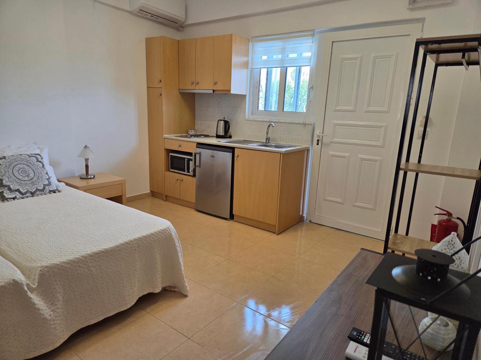 Corafili Holiday Suites キオタリ エクステリア 写真